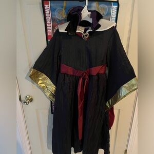 NWT Evil Queen (from Snow White) costume for kids size 7/8.